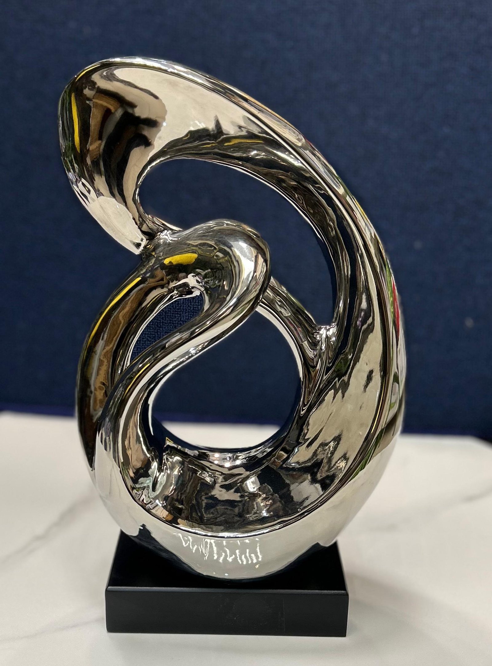WhatsApp Image 2026-02-03 at 14.30.20 Gold Swirl Sculpture 38cm – Image 1