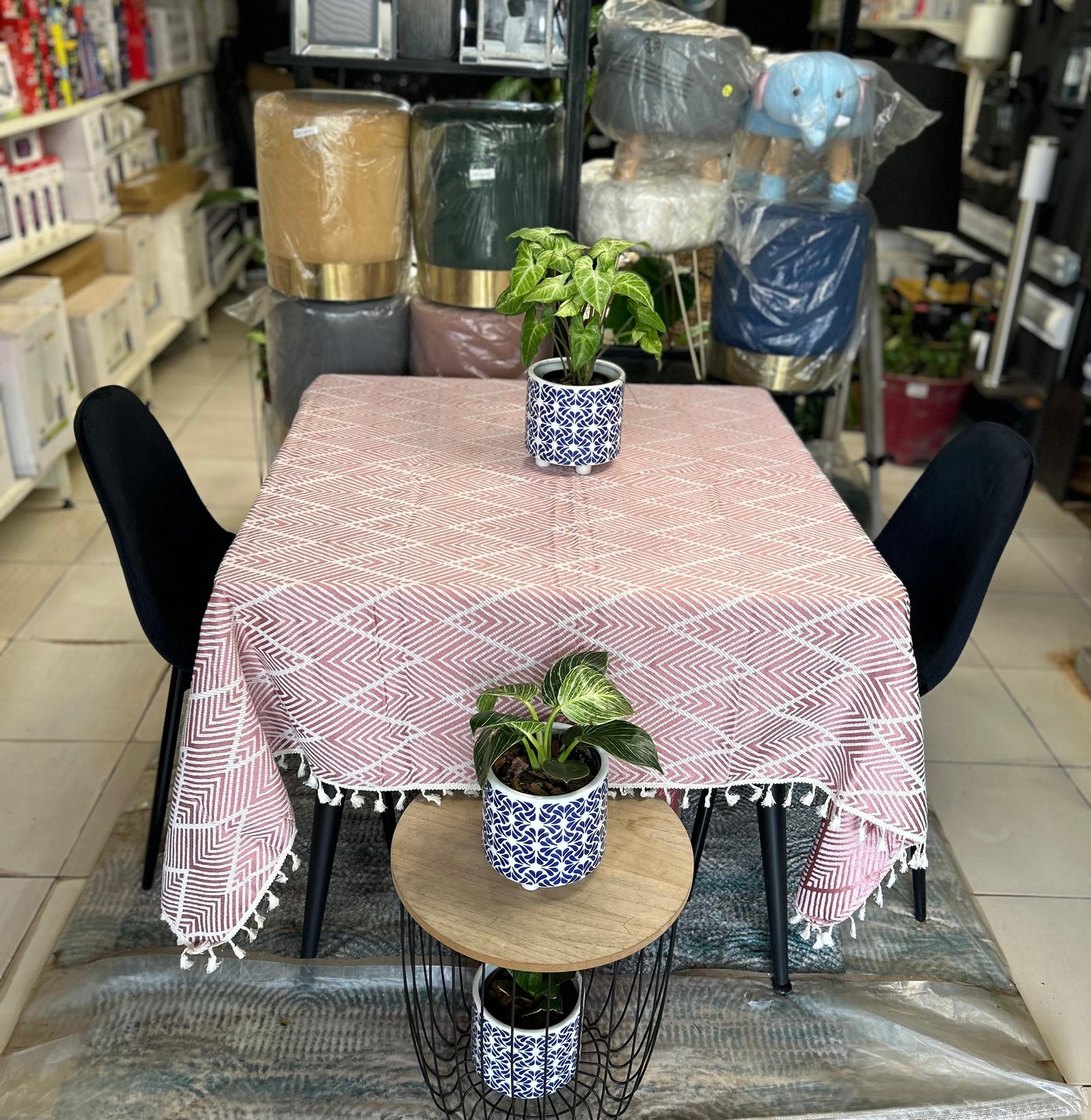 WhatsApp Image 2026-02-24 at 11.18.29 (4) Tablecloth Seats 4 to 6 TAC012 140*180CM – Image 1