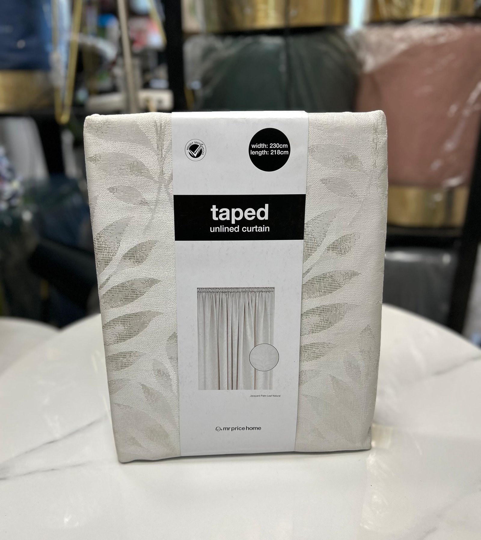 o1 Tap Jacq Palm Leaf N 230*218 cm – Image 1