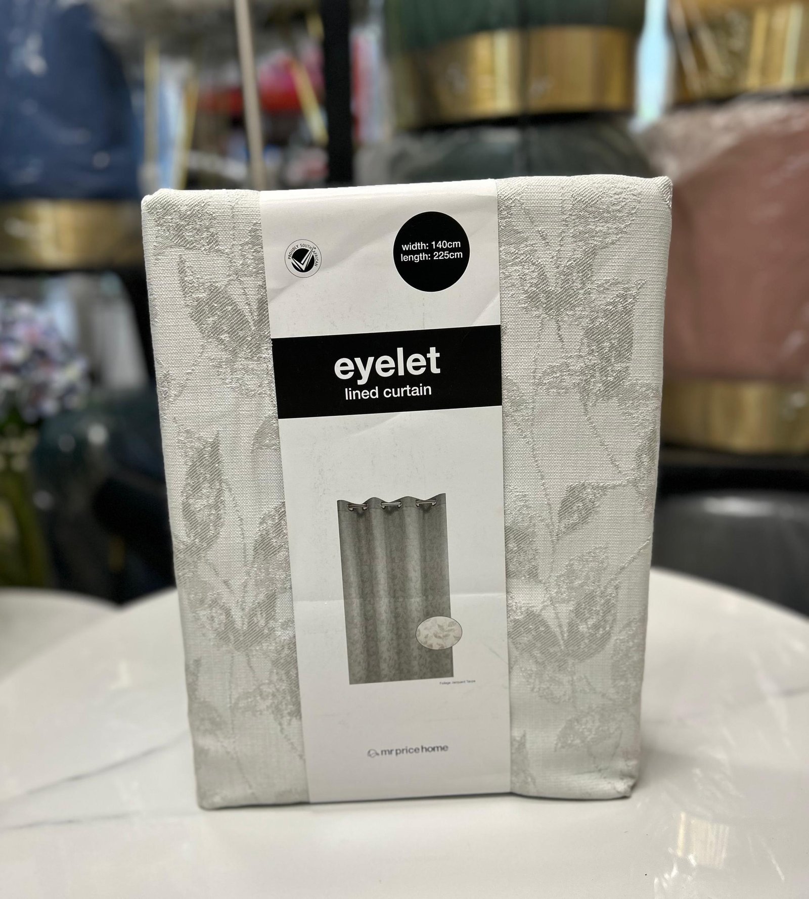 o3 Curtain Eye Jacq Foliage Nat 140*225cm – Image 1