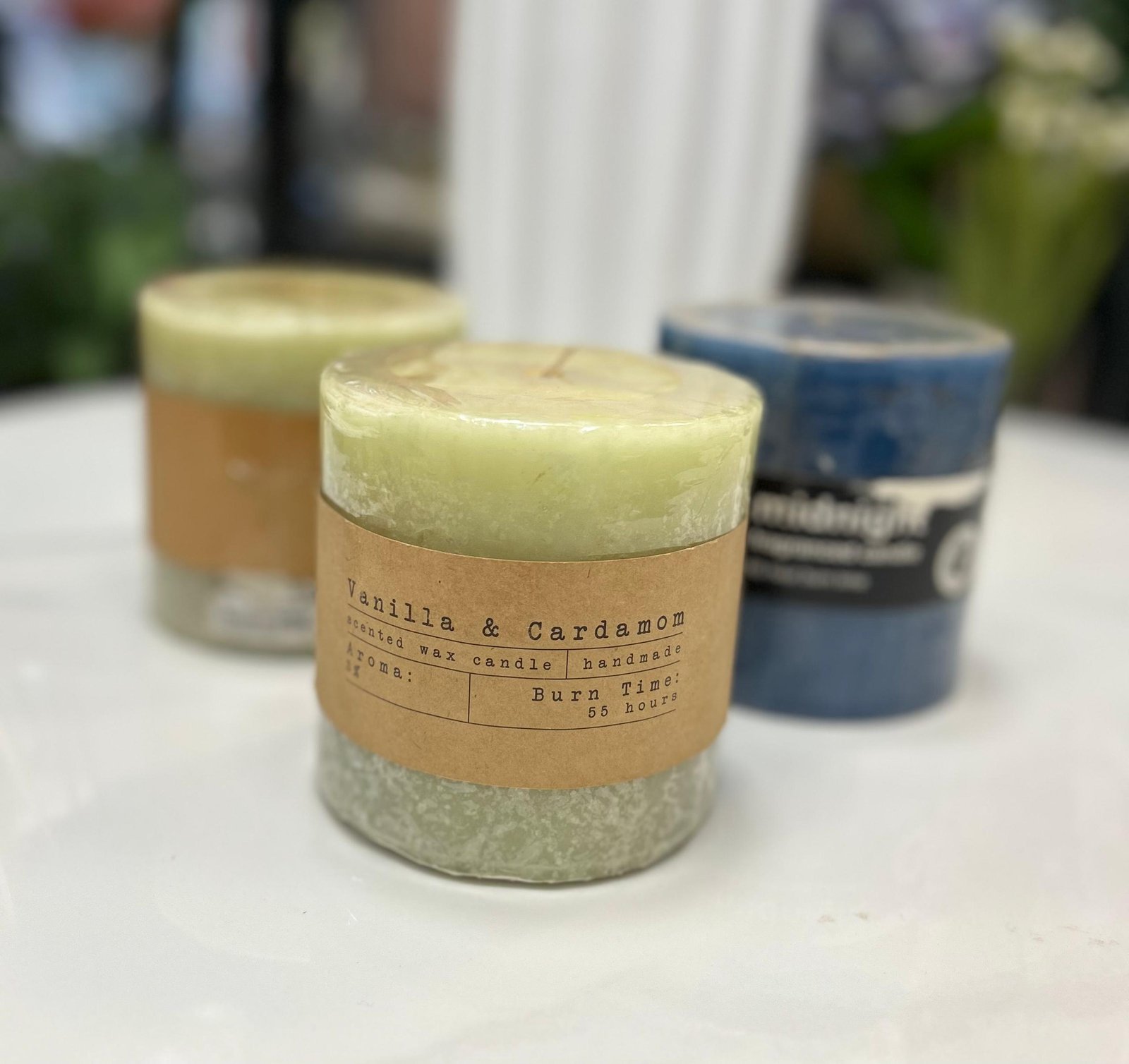 WhatsApp Image 2026-04-30 at 10.54.32 (4) Candle Pillar Scented Wax Vanilla & Cardamon / Ocean 55Hr – Image 1