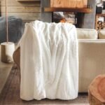 Checked FF blanket 200*230 White – Image 2