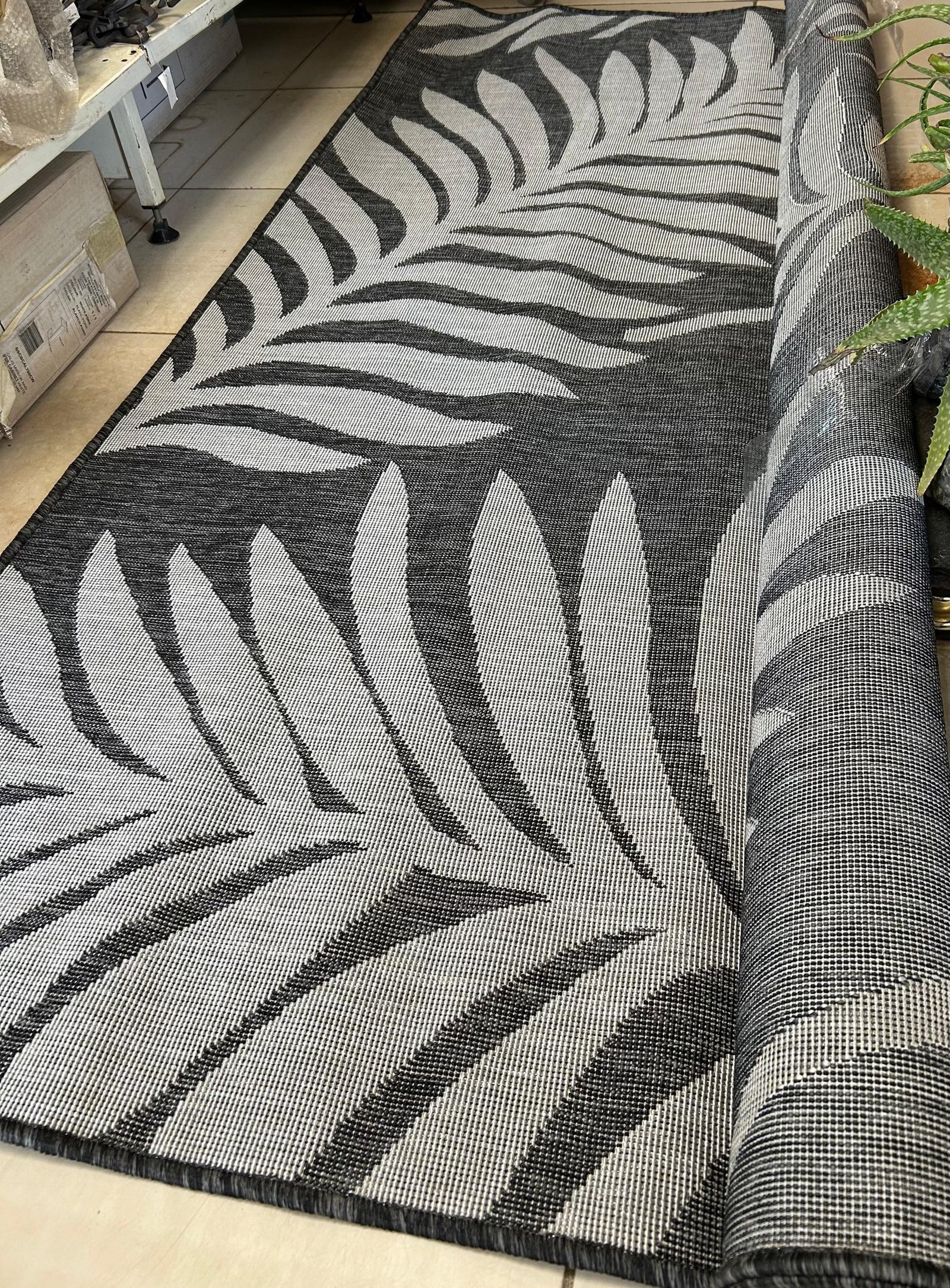 WhatsApp Image 2026-10-12 at 11.22.10 (6) CAYMAN C6 INDOOR/OUTDOOR RUG 200*290CM – Image 1