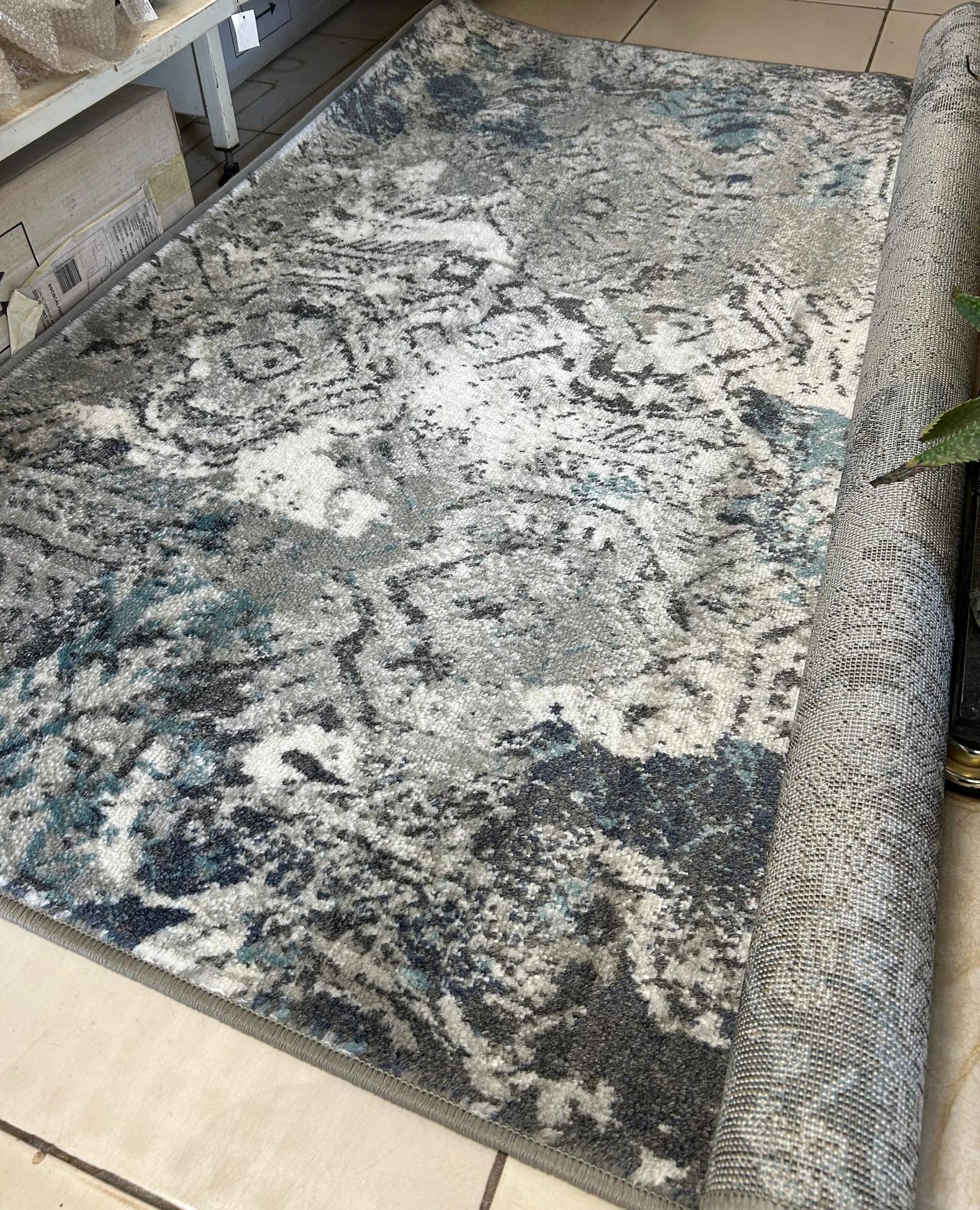 WhatsApp Image 2026-10-12 at 11.22.11 (2) ESSEX ES2 RUG 160x235cm – Image 1